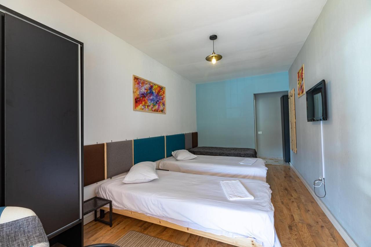 Ezio House Hotel Тимишос Екстериор снимка