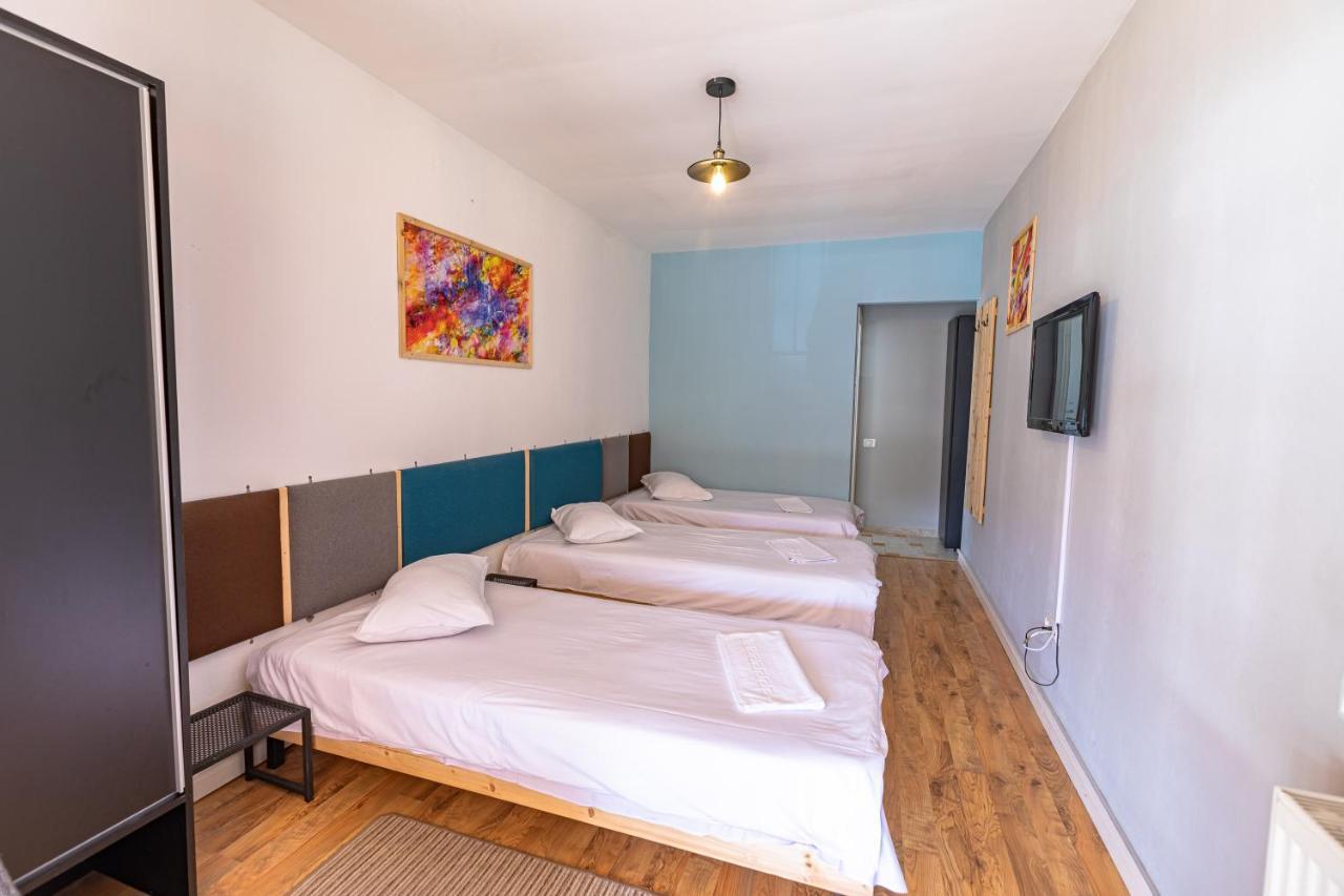 Ezio House Hotel Тимишос Екстериор снимка